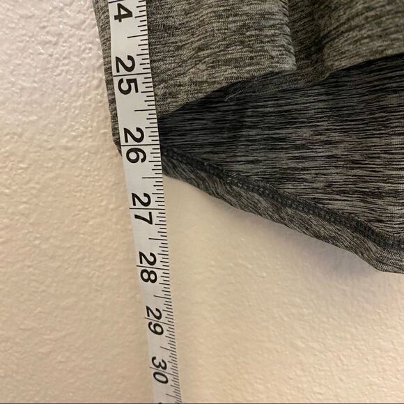 Champion women’s activewear athletic gray cross back workout tank size M/L - Picture 10 of 11